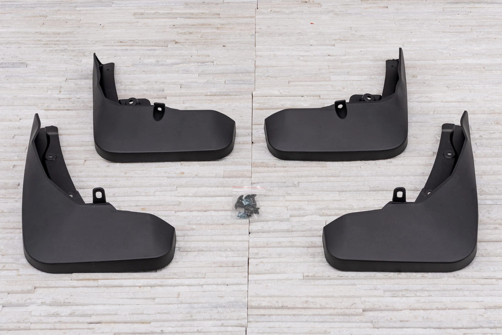 Skvettlapper Audi Q7 4M Facelift 2019 -> │ Black Mud Guards - sett 4 stk. – bilde 5