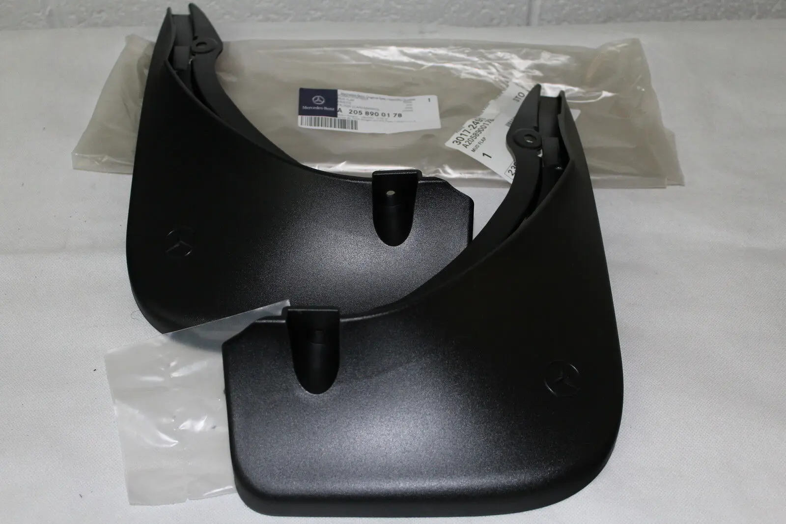 Skvettlapper bak Mercedes-Benz C (W205) 2014 - 2021 – bilde 2