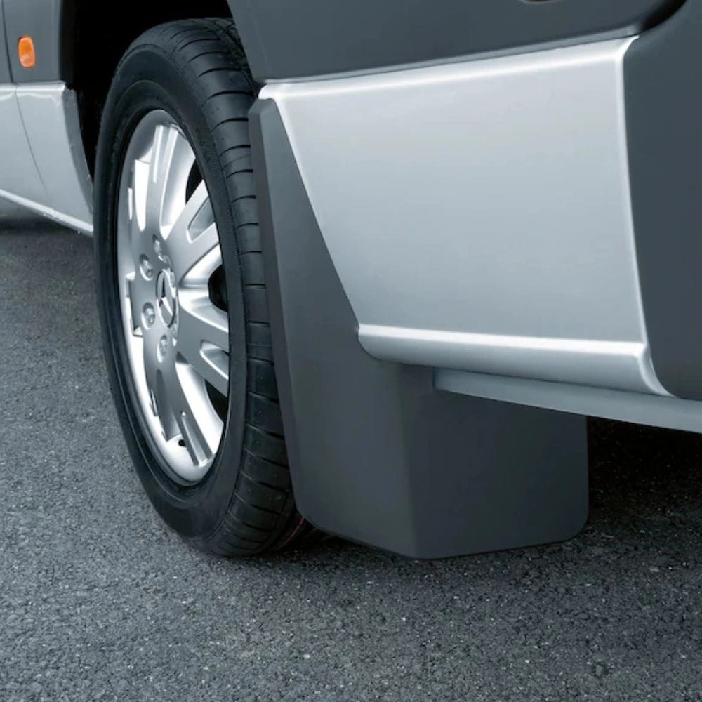 Skvettlapper bak Mercedes-Benz Sprinter III (W907 / W910) 2018 -> │ For tvillinghjul eller supersingle - Genuine® Mud Flaps - sett 2 stk.