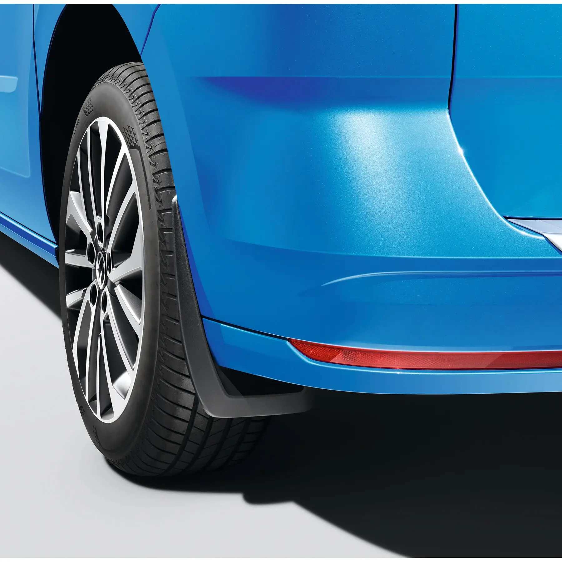 Skvettlapper bak VW T7 Multivan 2021 -> | Black - sett 2 stk.