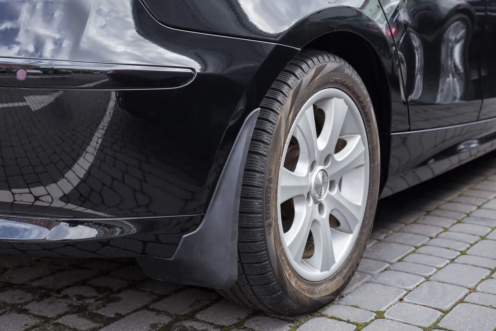 Skvettlapper BMW 1 E81 E82 E87 E87n E88  – bilde 2