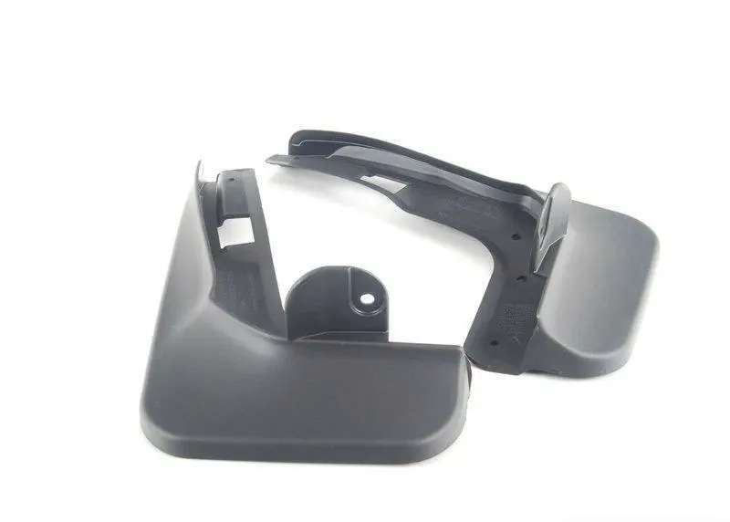 Skvettlapper foran Mercedes-Benz C (W204 / S204 / C204) 2008 - 2015 – bilde 5