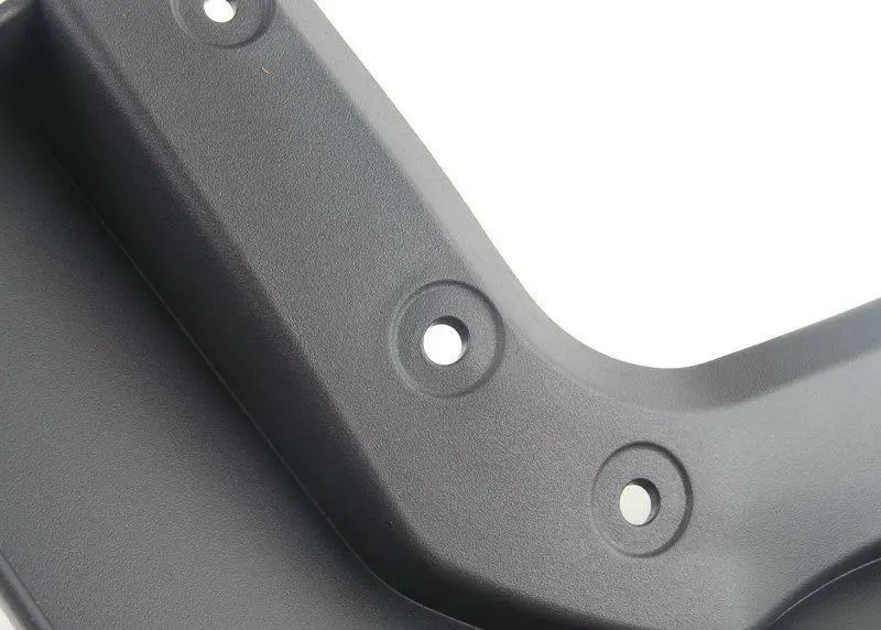 Skvettlapper foran Mercedes-Benz C (W204 / S204 / C204) 2008 - 2015 – bilde 7