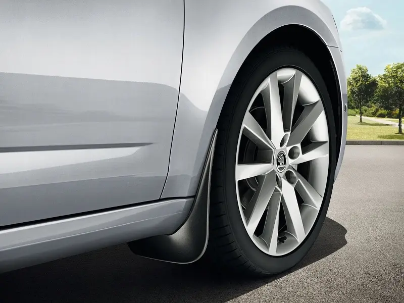 Skvettlapper foran Škoda Superb III 2015 − 2024 │ Genuine® Mud Flaps Front