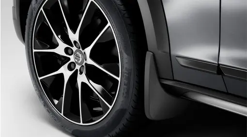 Skvettlapper foran Volvo V90 Cross Country 2016->