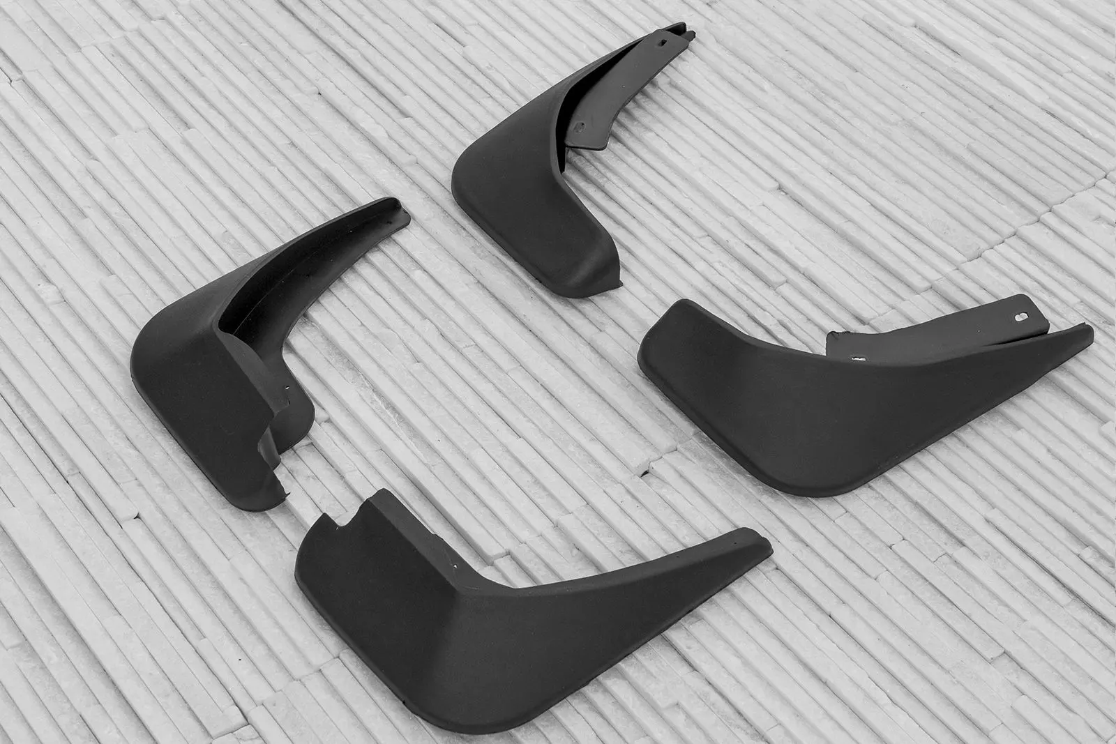 Skvettlapper Ford Fiesta Mk6 2008 - 2017 – bilde 3
