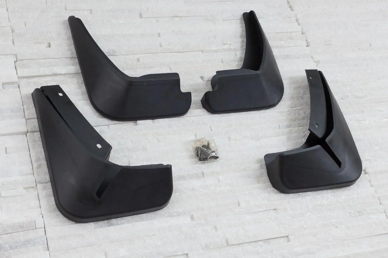 Skvettlapper Ford Fiesta Mk6 Sedan 2012 - 2017 – bilde 3