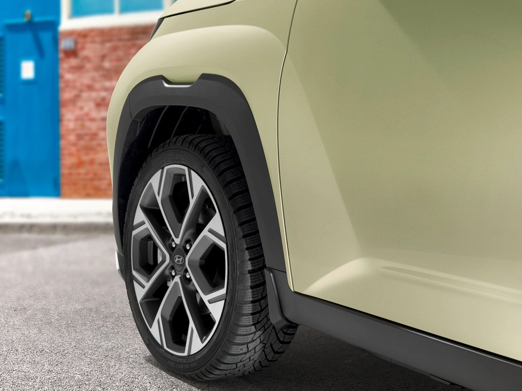 Skvettlapper Hyundai Inster 2025 -> | foran - Genuine® Black Mud Flaps - sett 2 stk. – bilde 2