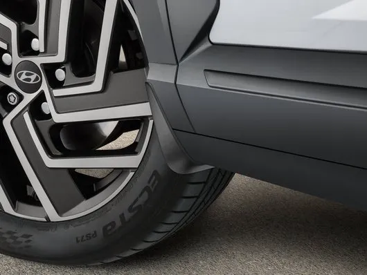 Skvettlapper Hyundai Kona Electric II 2022 -> | foran - Genuine® Black Mud Flaps - sett 2 stk.