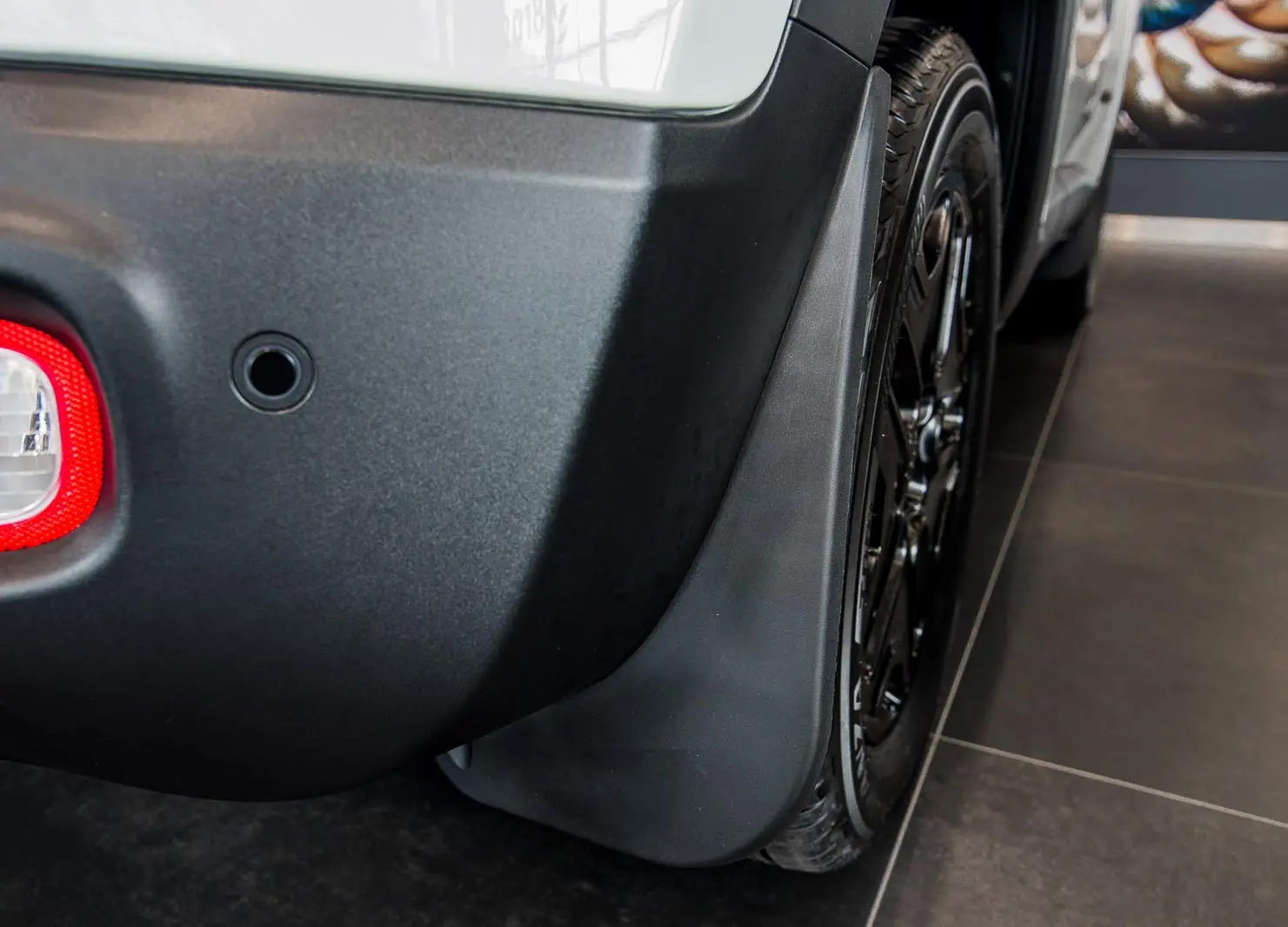 Skvettlapper Jeep Renegade 2014 -> – bilde 2