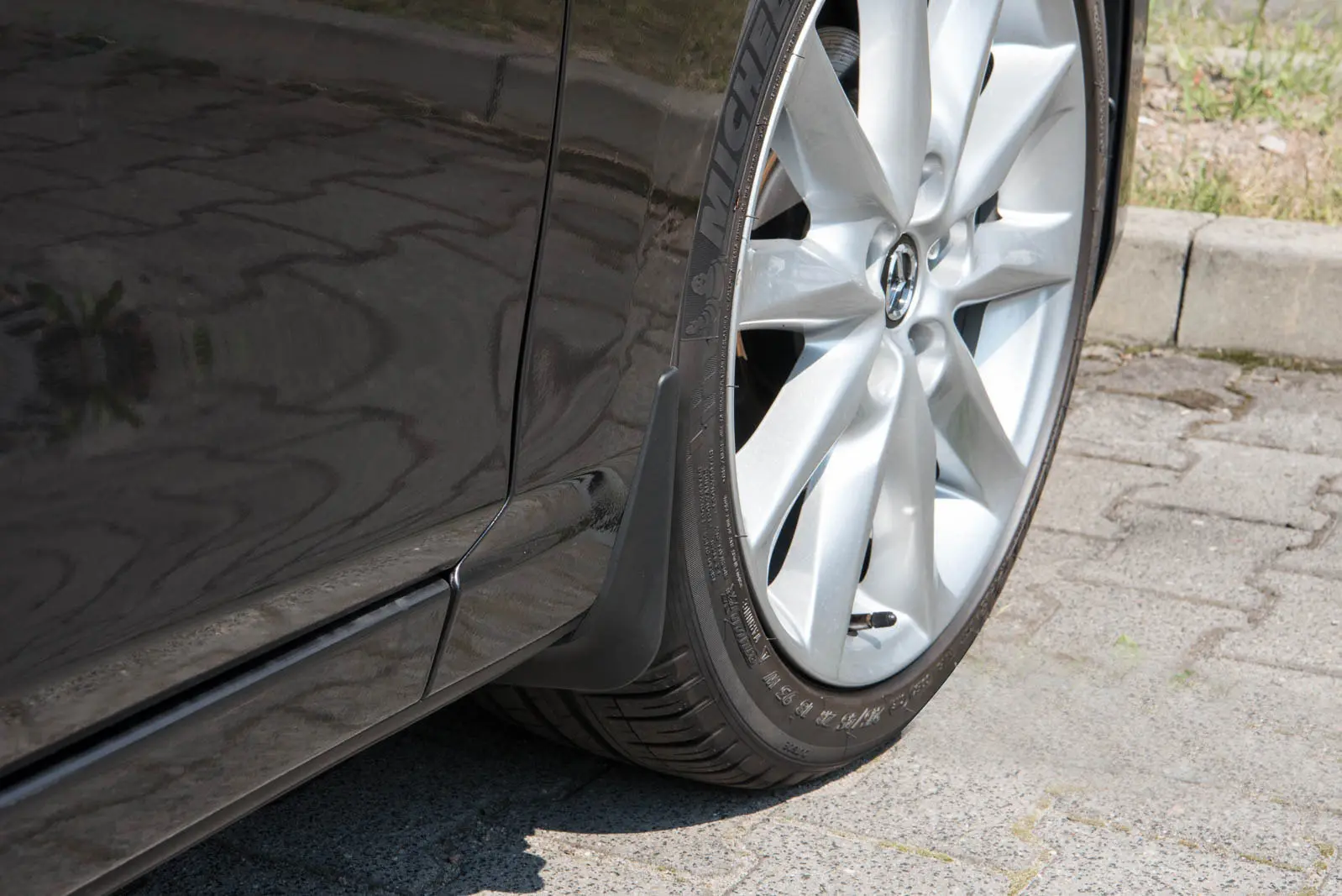 Skvettlapper MAZDA 3 2014 -... SEDAN – bilde 2