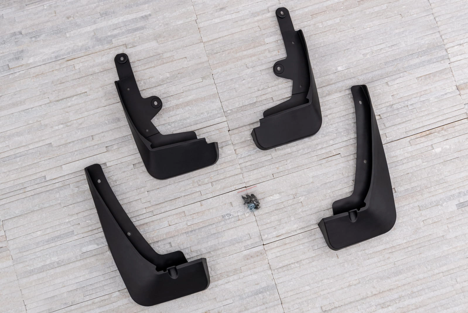 Skvettlapper Mazda CX-30 2019 -> │ Black Mud Guards - sett 4 stk. – bilde 4