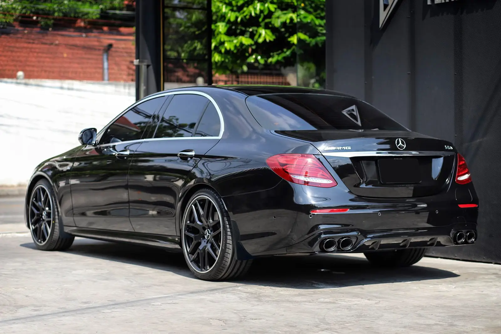 Skvettlapper Mercedes-Benz E (W213) AMG 2016 - 2020  | Black - sett 4 stk.