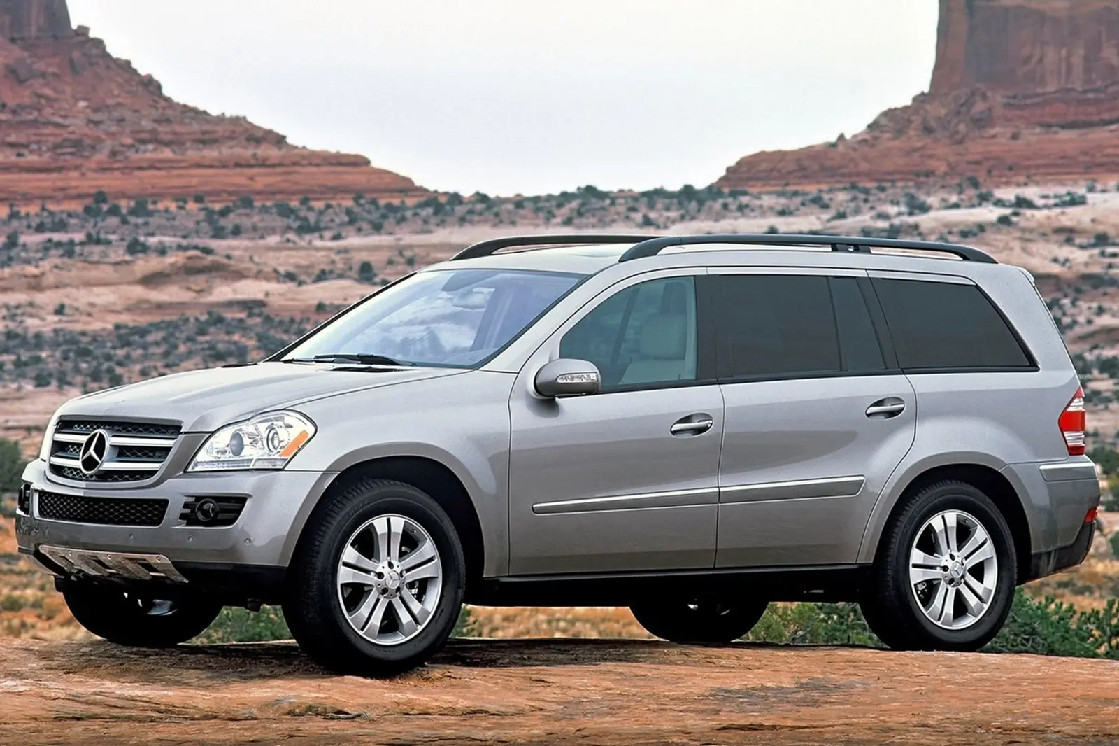 Skvettlapper Mercedes-Benz GL (X164) 2006 - 2012 – bilde 4
