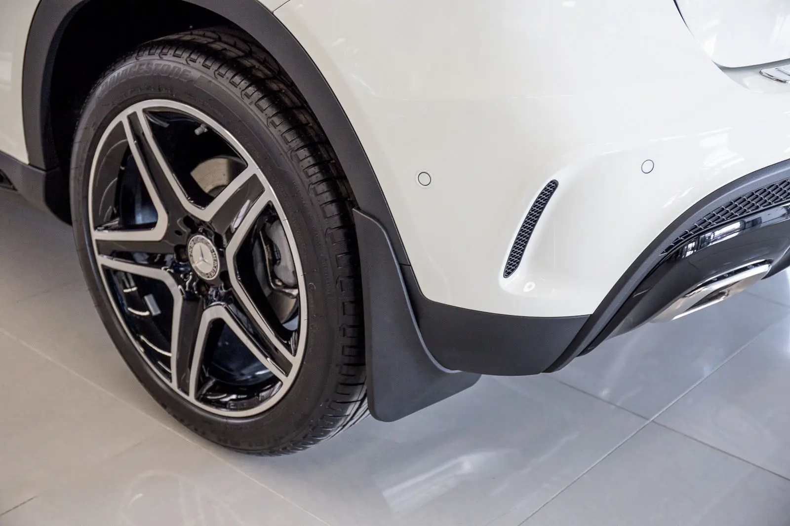 Skvettlapper Mercedes-Benz GLA (X156) 2013 - 2019