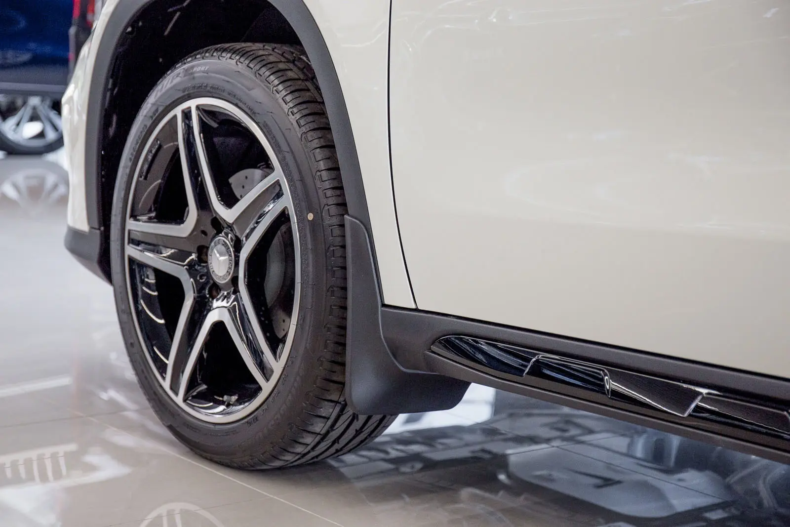 Skvettlapper Mercedes-Benz GLA (X156) 2013 - 2019 – bilde 2