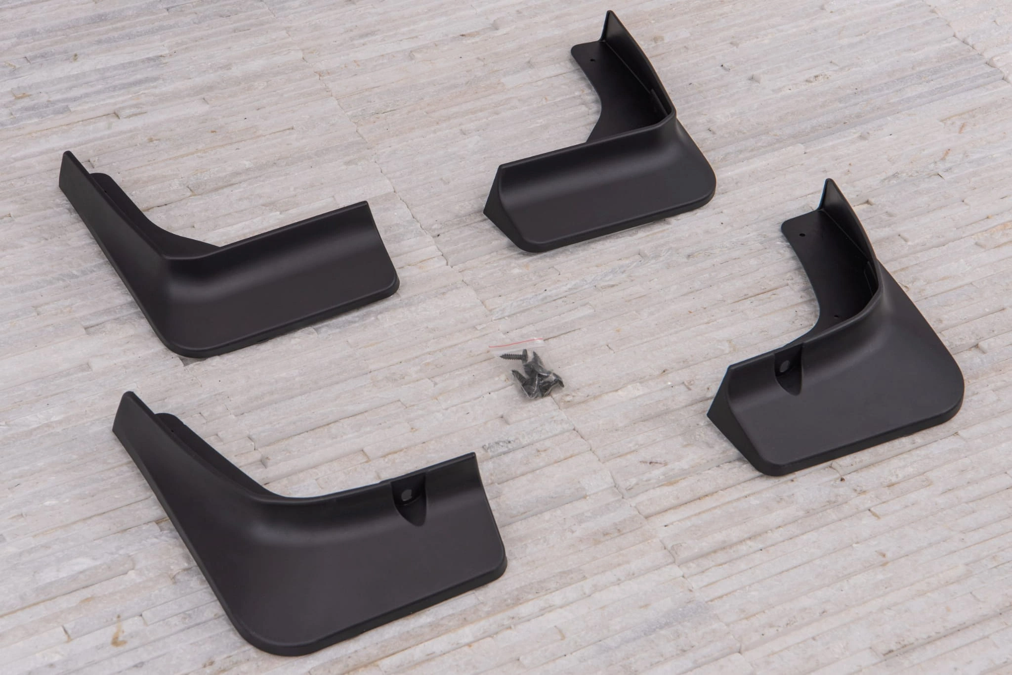 Skvettlapper Mitsubishi Outlander IV 2022 -> │ Black Mud Guards - sett 4 stk. – bilde 4