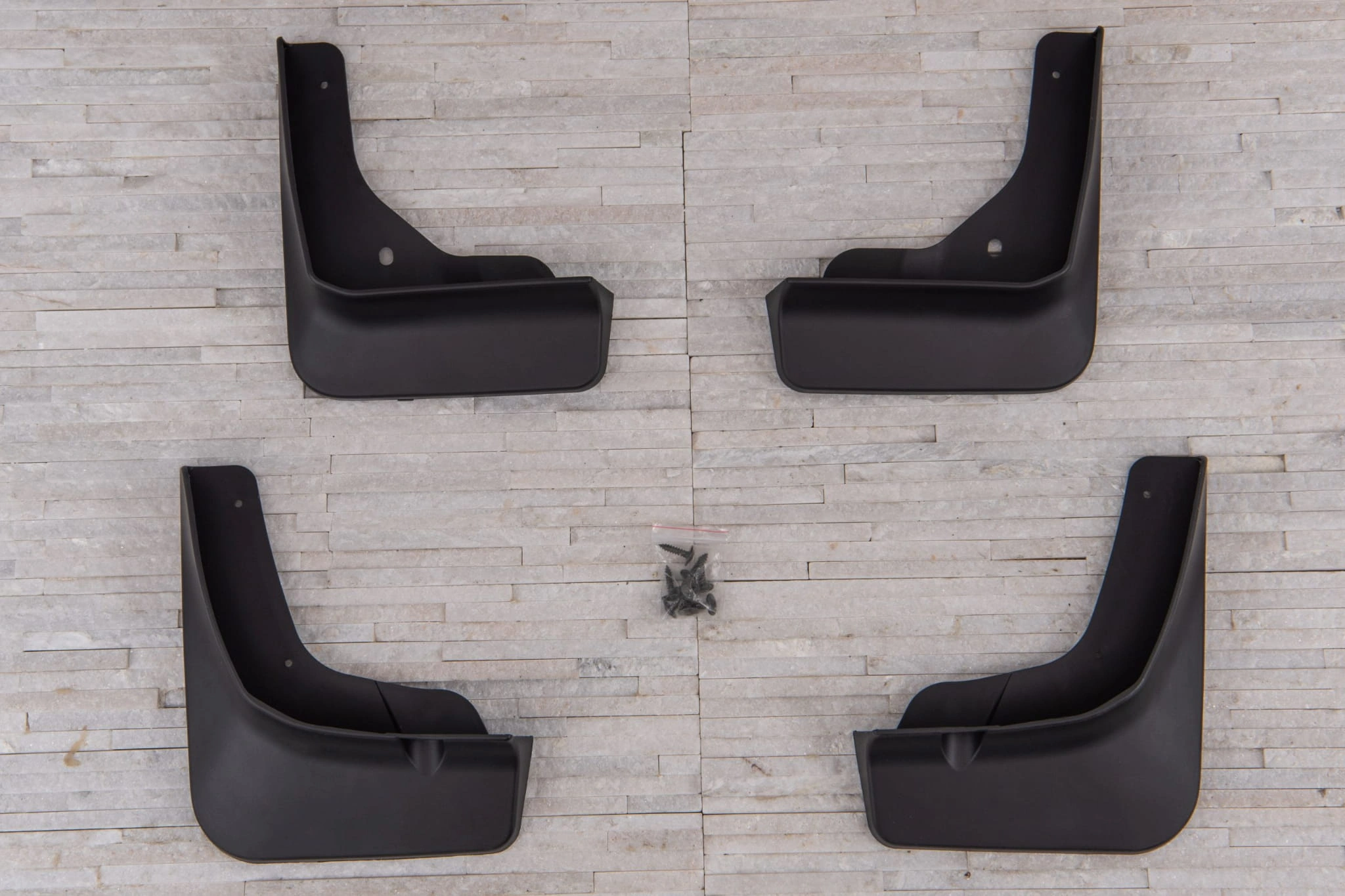 Skvettlapper Mitsubishi Outlander IV 2022 -> │ Black Mud Guards - sett 4 stk. – bilde 5
