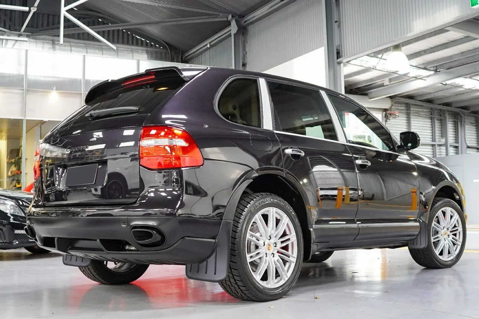 Skvettlapper Porsche Cayenne I (9PA) Facelift 2007 - 2010