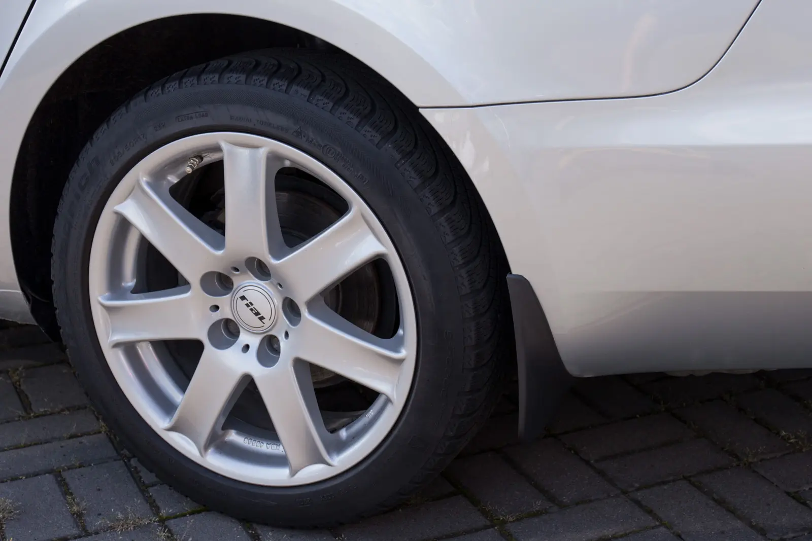 Skvettlapper Skoda Superb II Liftback 2008 - 2015 – bilde 2