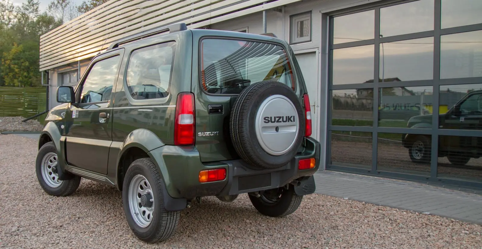 Skvettlapper Suzuki Jimny III 1998 - 2018 – bilde 3