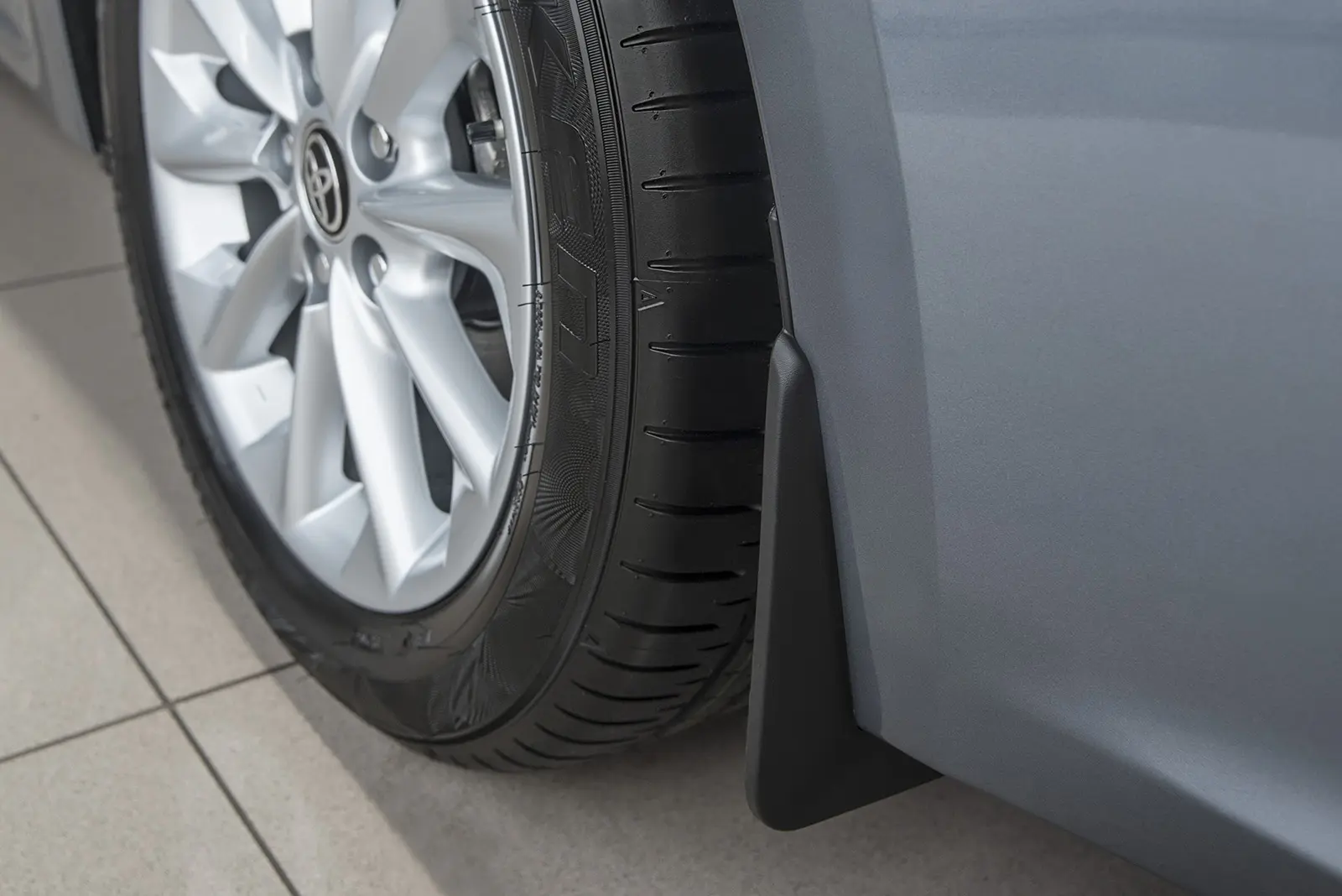 Skvettlapper Toyota Corolla XII Sedan 2019 ->
