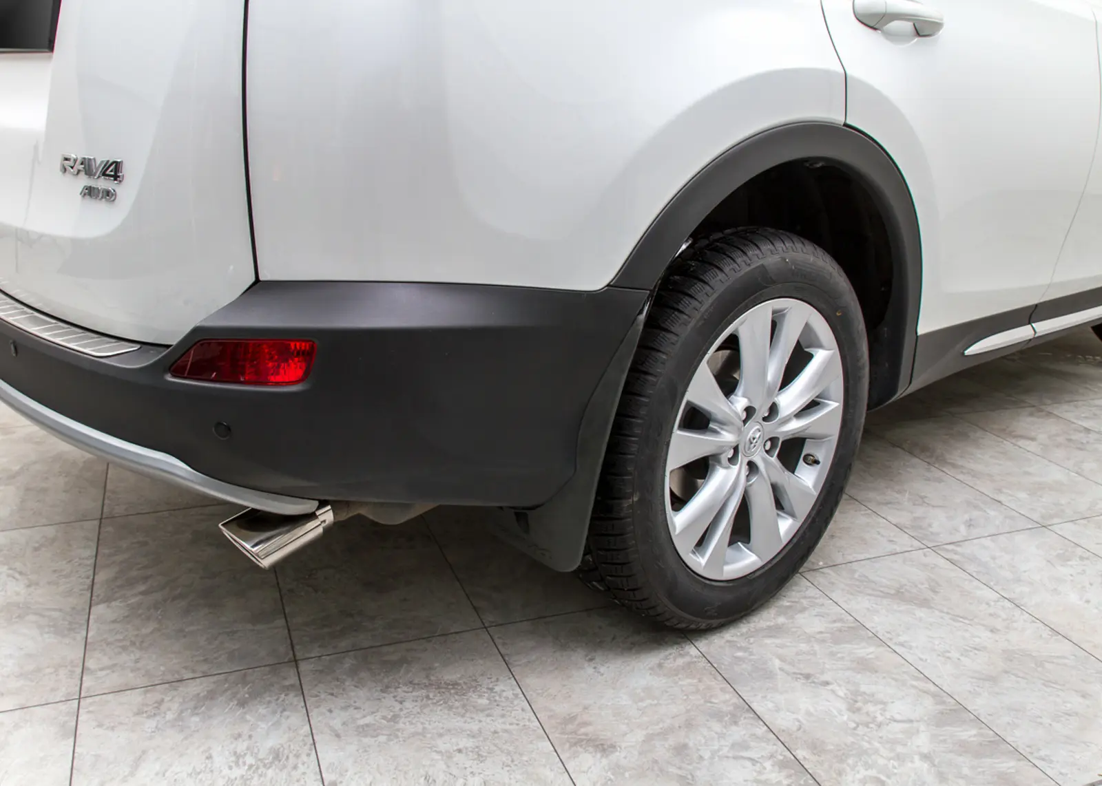 Skvettlapper Toyota RAV4 IV 2013 - 2015 (Pre-facelift) – bilde 2