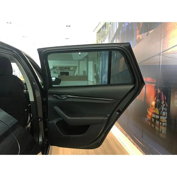 Solskjermer Skoda Octavia IV Stasjonsvogn 2019 -> – bilde 2
