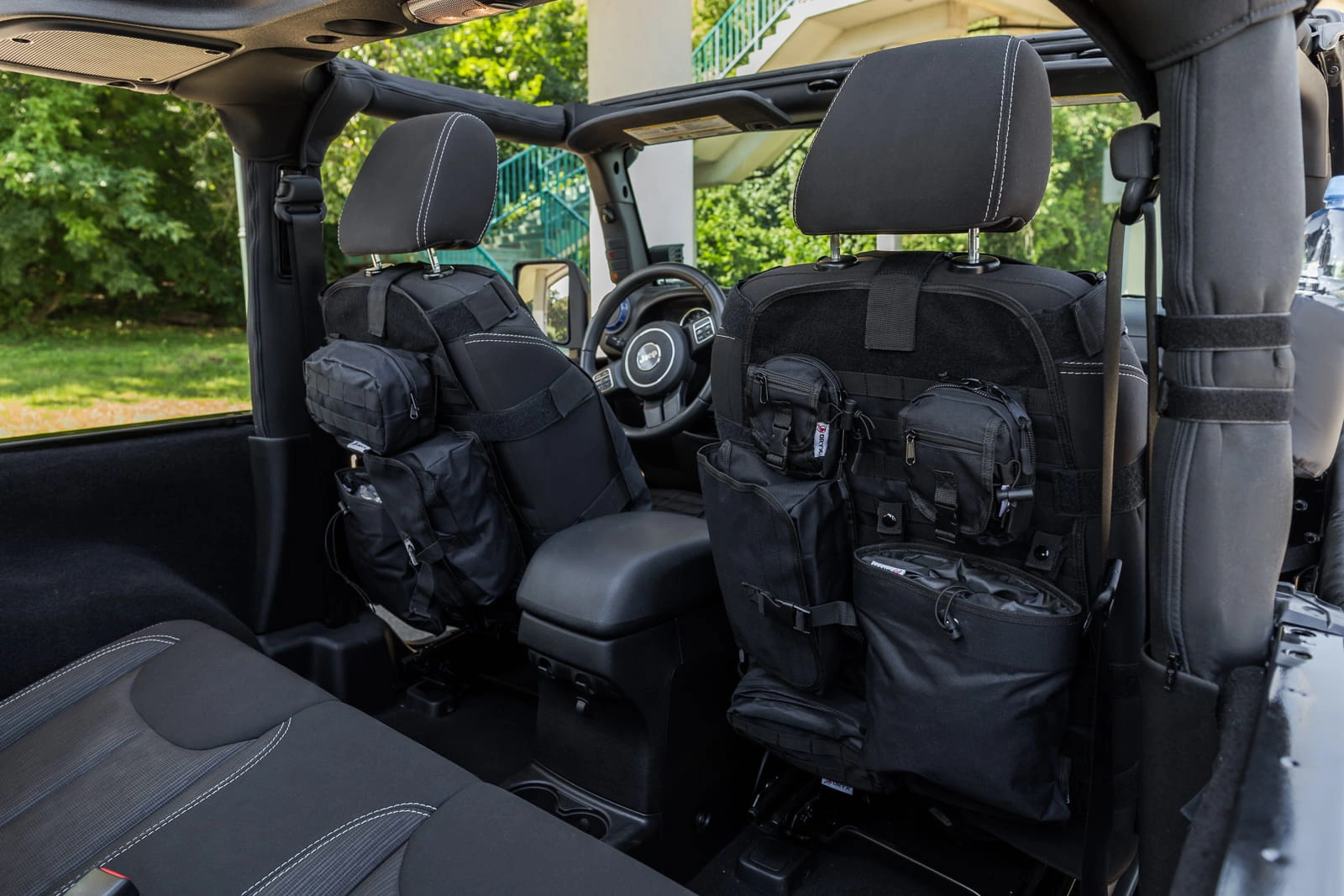 Sparketrekk Jeep Wrangler │ Beskyttelsestrekk for seteryggen med oppbevaring - 1 stk. – bilde 2