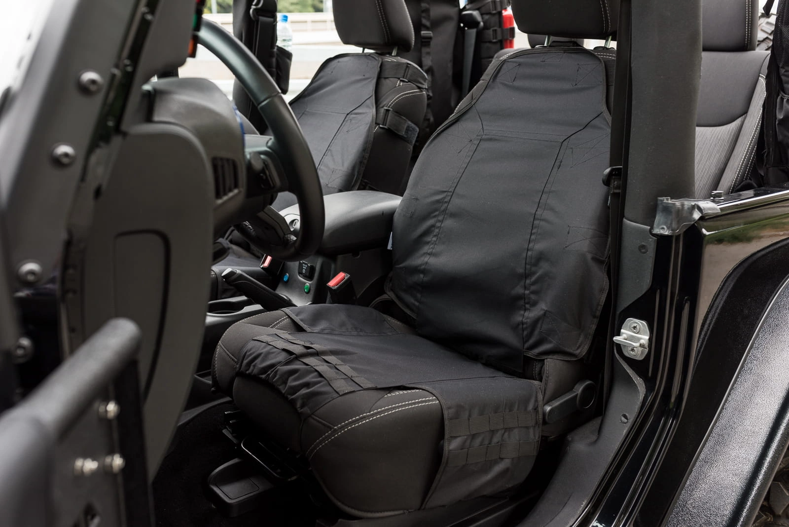 Sparketrekk Jeep Wrangler │ Beskyttelsestrekk for seteryggen med oppbevaring - 1 stk. – bilde 9
