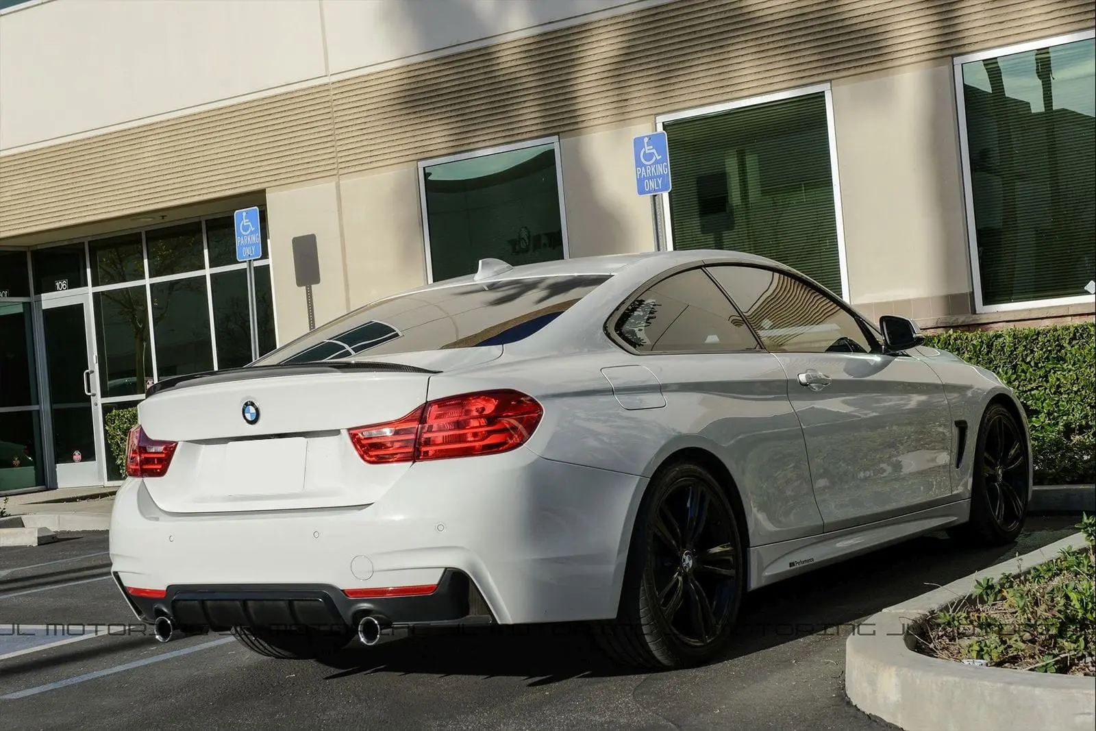 Spoiler bak BMW 4 2014->
