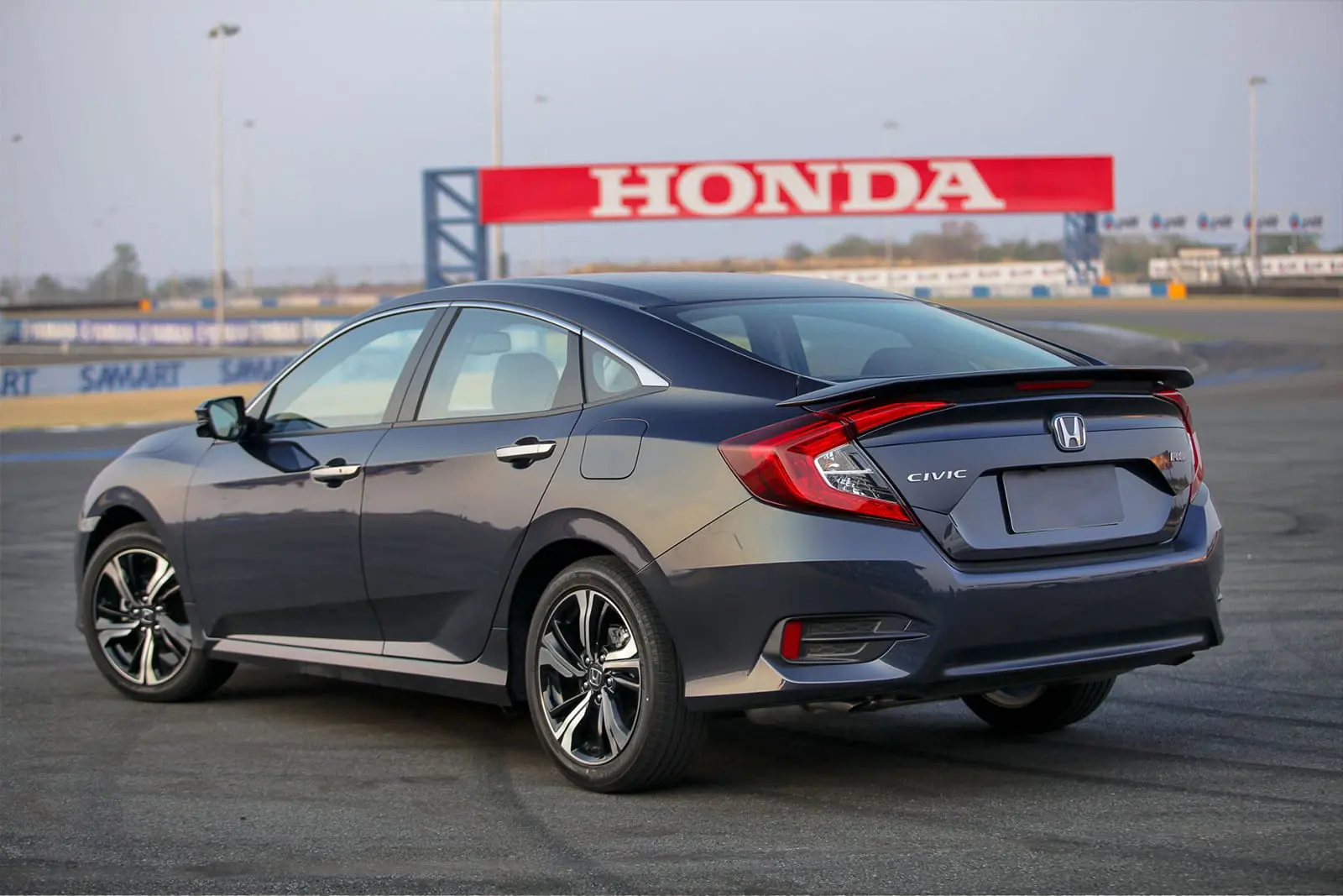 Spoiler bak Honda Civic X 2016->