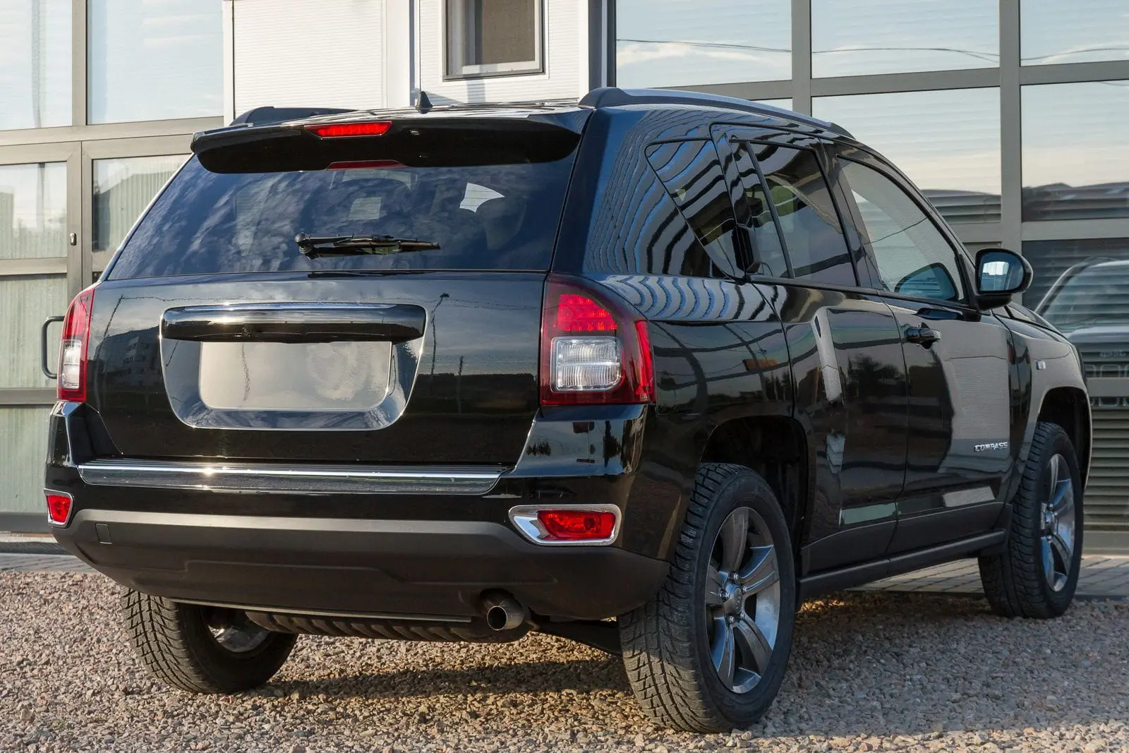 Spoiler bak Jeep Compass I Facelift 2011 - 2016 – bilde 2
