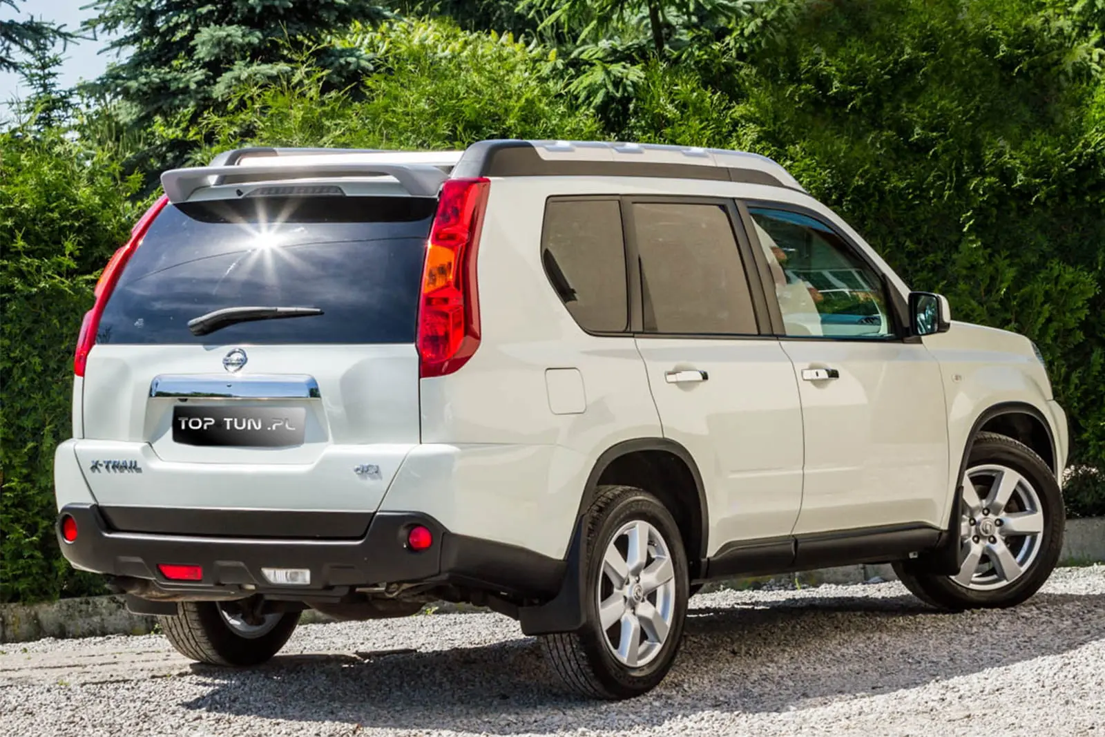 Spoiler bak Nissan X-Trail II (T31) 2007 - 2013 Image 1