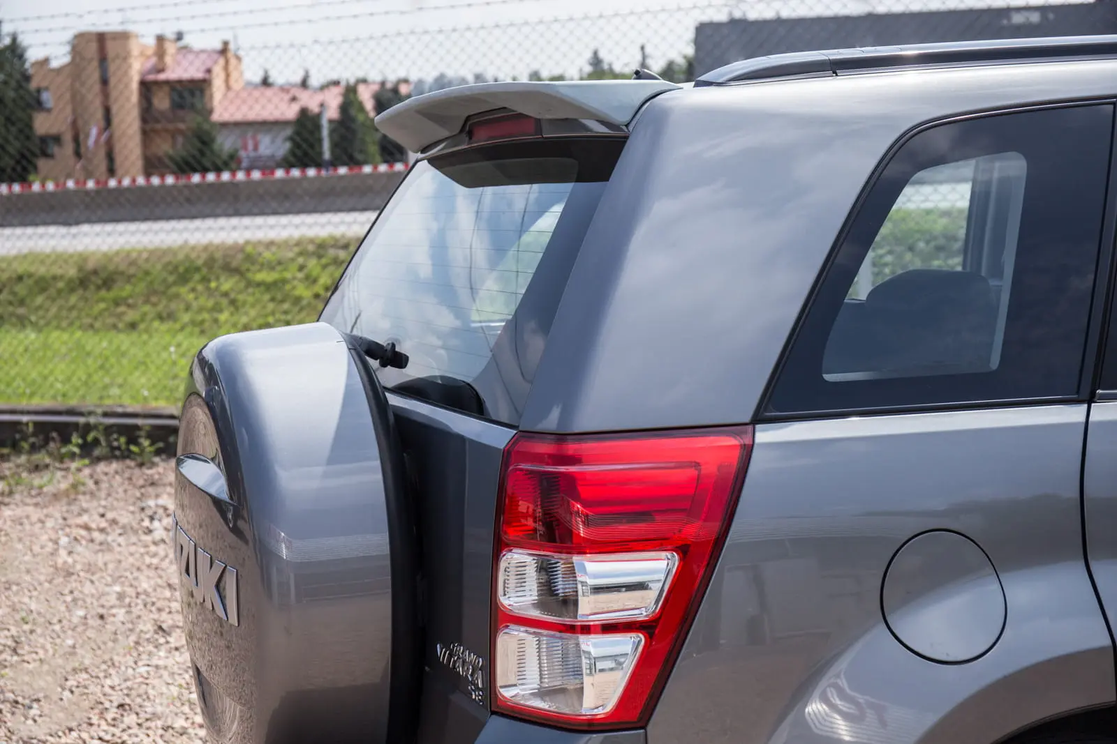 Spoiler bak Suzuki Grand Vitara II 2005-2014 – bilde 5