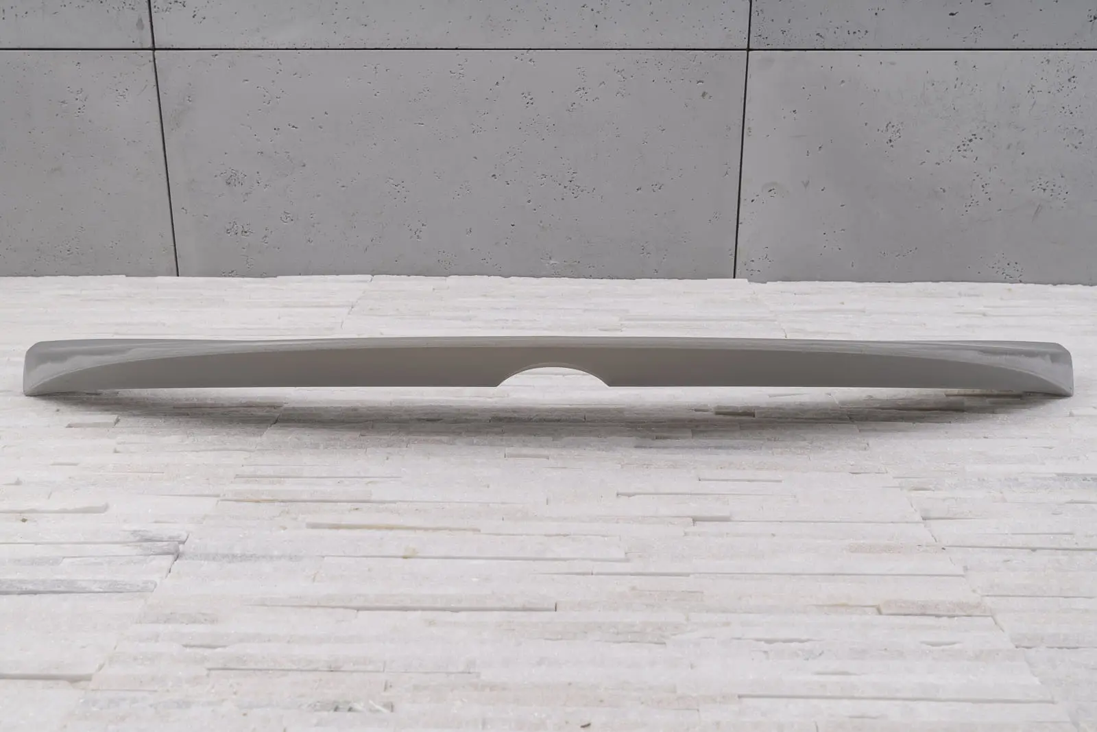 Spoiler bak Toyota Corolla XII Sedan 2019 ->