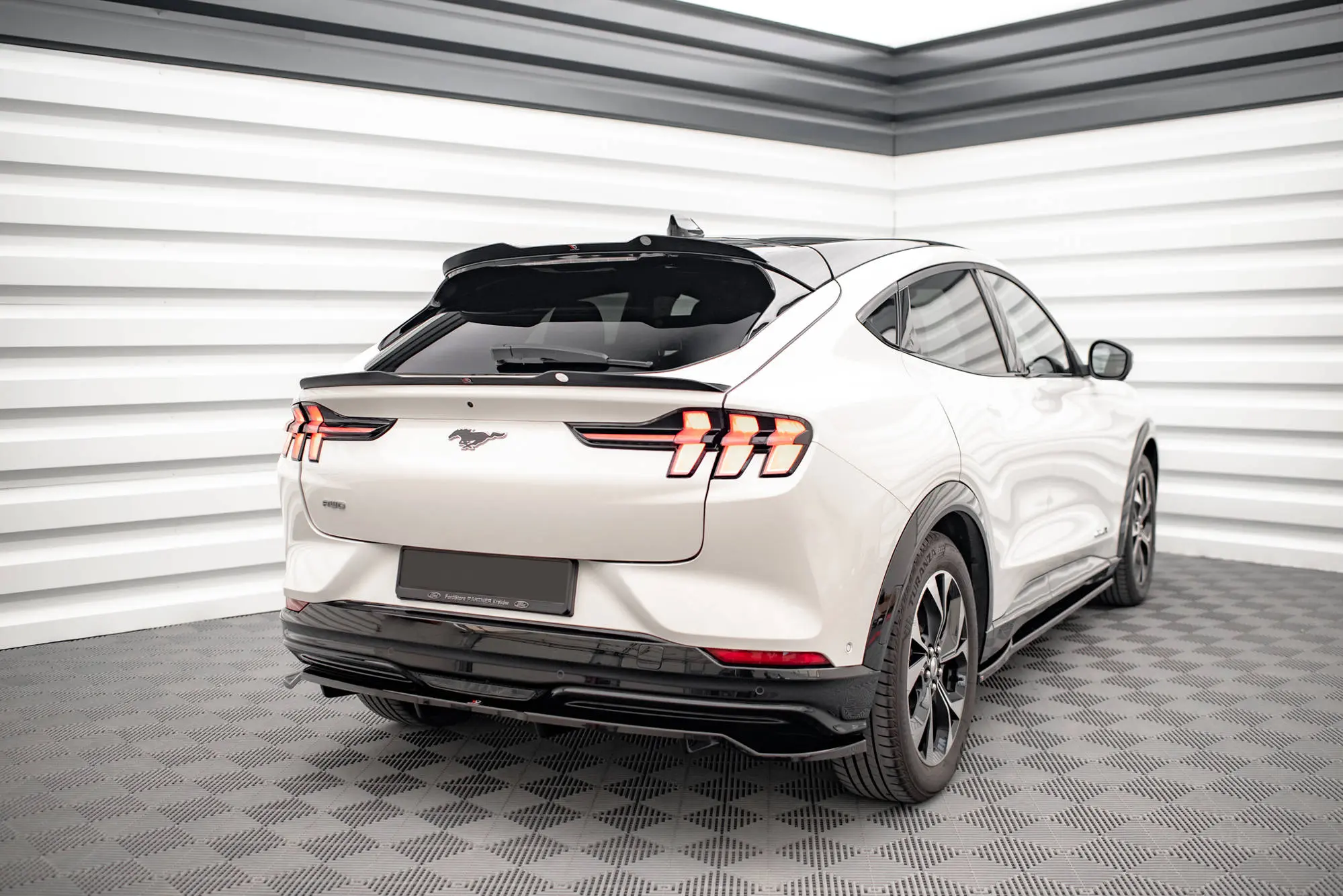 Spoiler vinge Ford Mustang Mach-E 2020-> – bilde 3