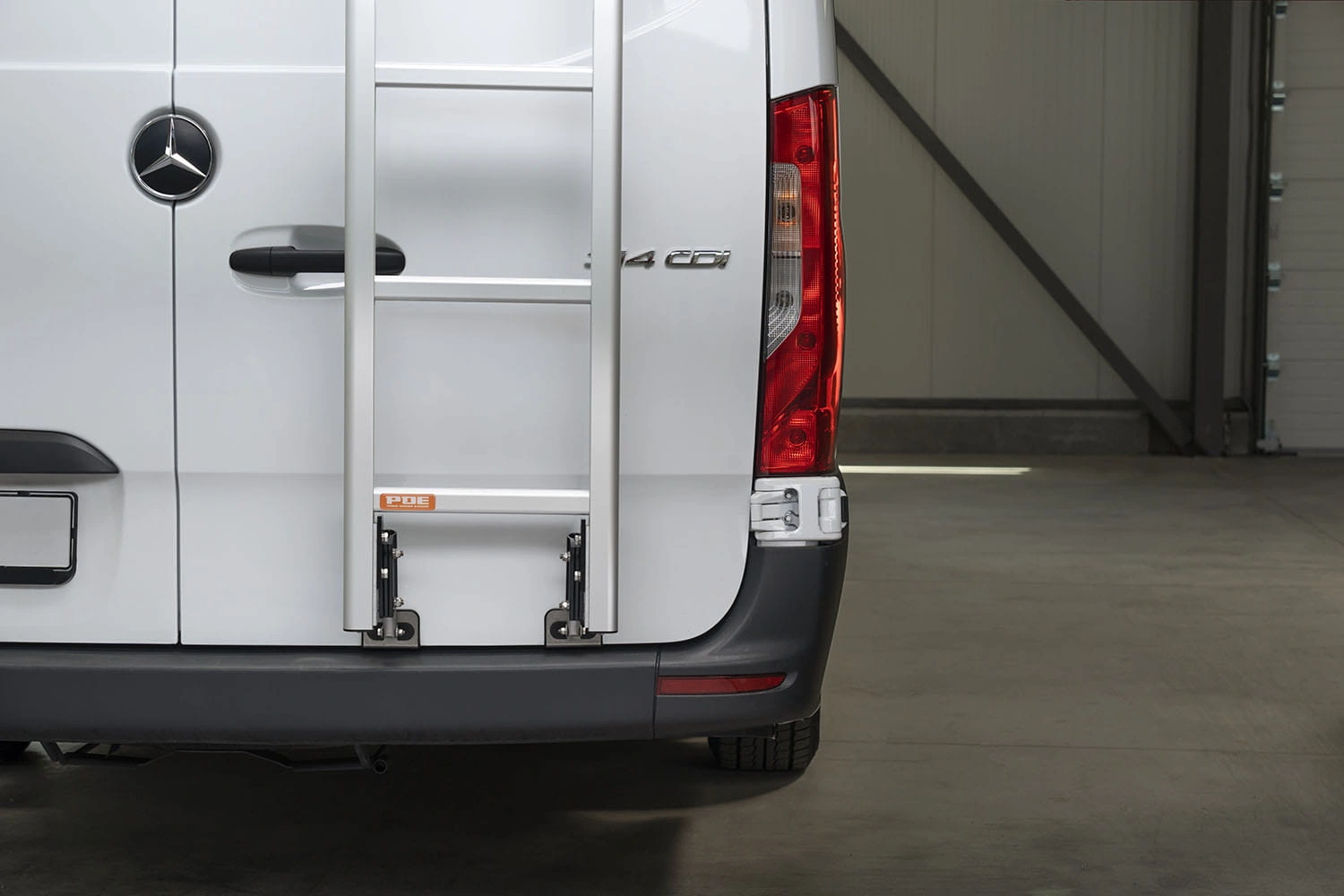 Stige til bakdør VW Crafter II 2016-> / Man TGE 2017 -> │ H3-karosseri – bilde 2