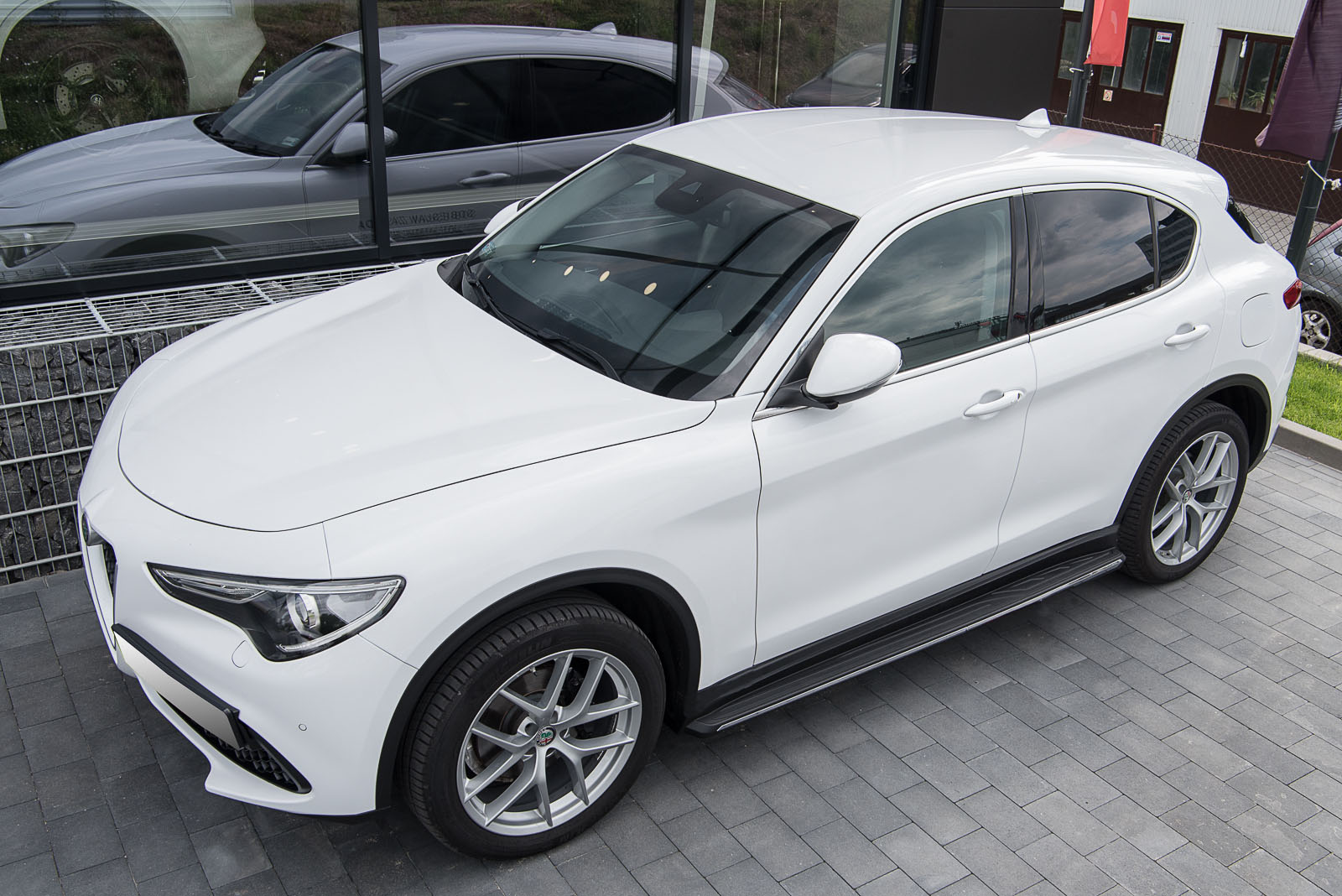 Stigtrinn Alfa Romeo Stelvio 2016 - 2025 – bilde 6