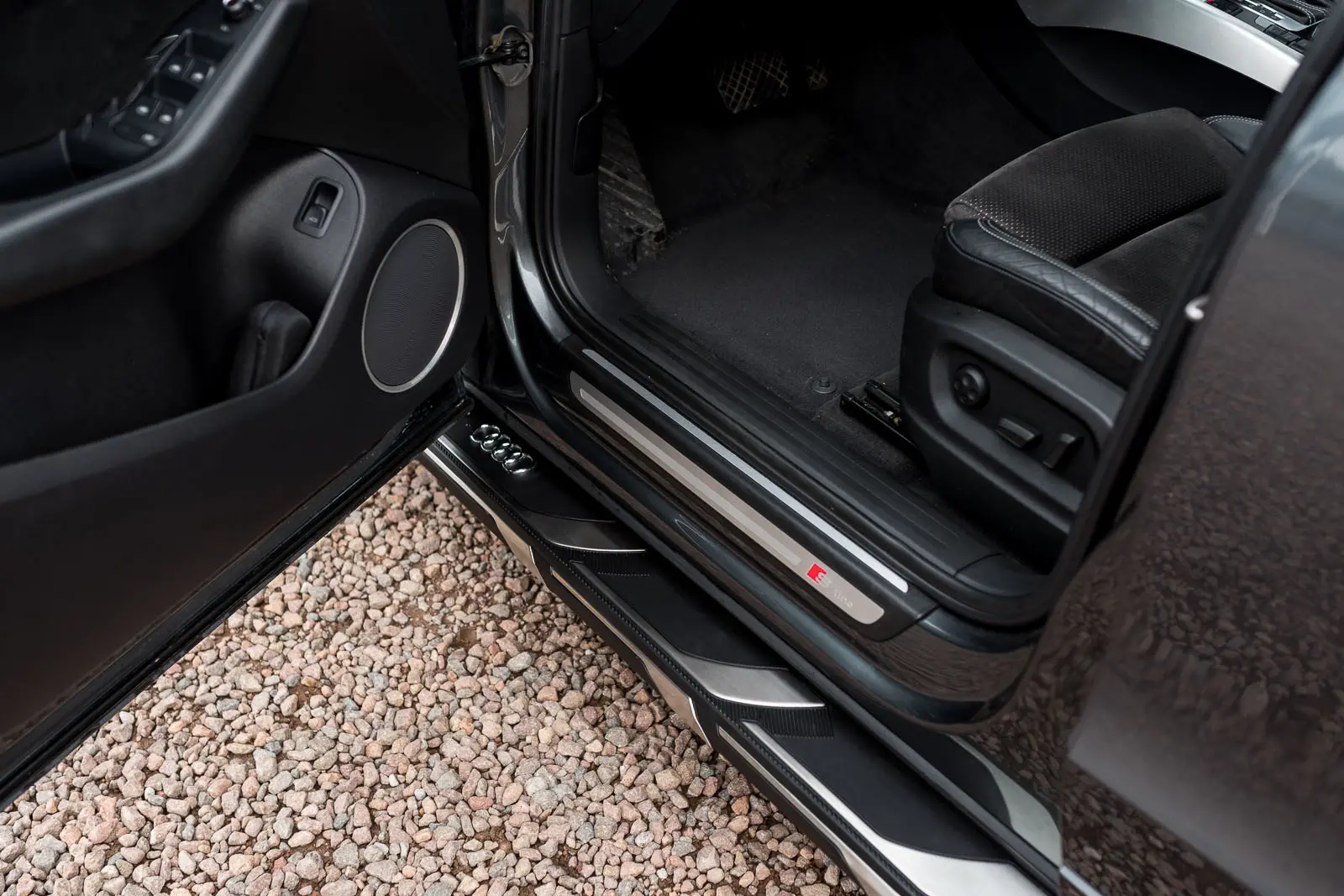 Stigtrinn Audi Q5 8R 2008 - 2016 – bilde 3