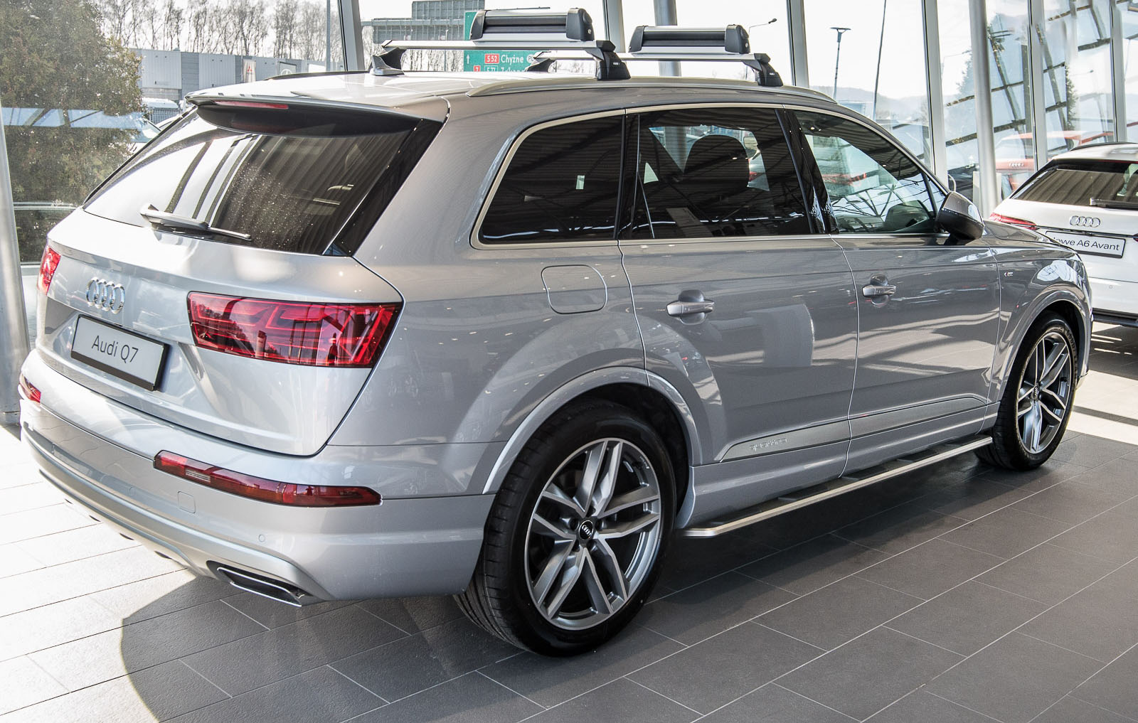 Stigtrinn Audi Q7 4M 2015 -> – bilde 5