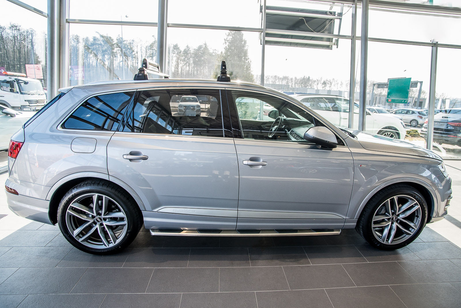 Stigtrinn Audi Q7 4M 2015 -> – bilde 6