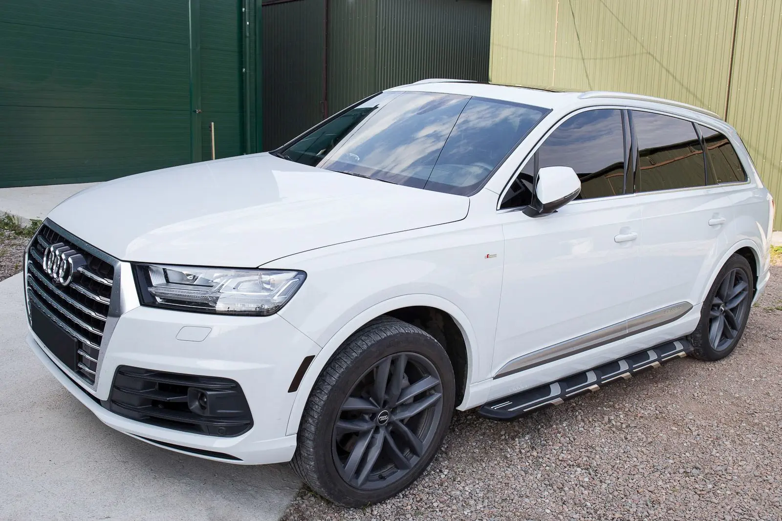 Stigtrinn Audi Q7 4M 2015 -> – bilde 2