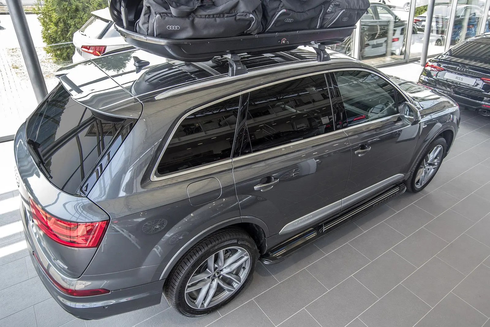 Stigtrinn Audi Q7 4M 2015 -> │ Black Edition – bilde 2