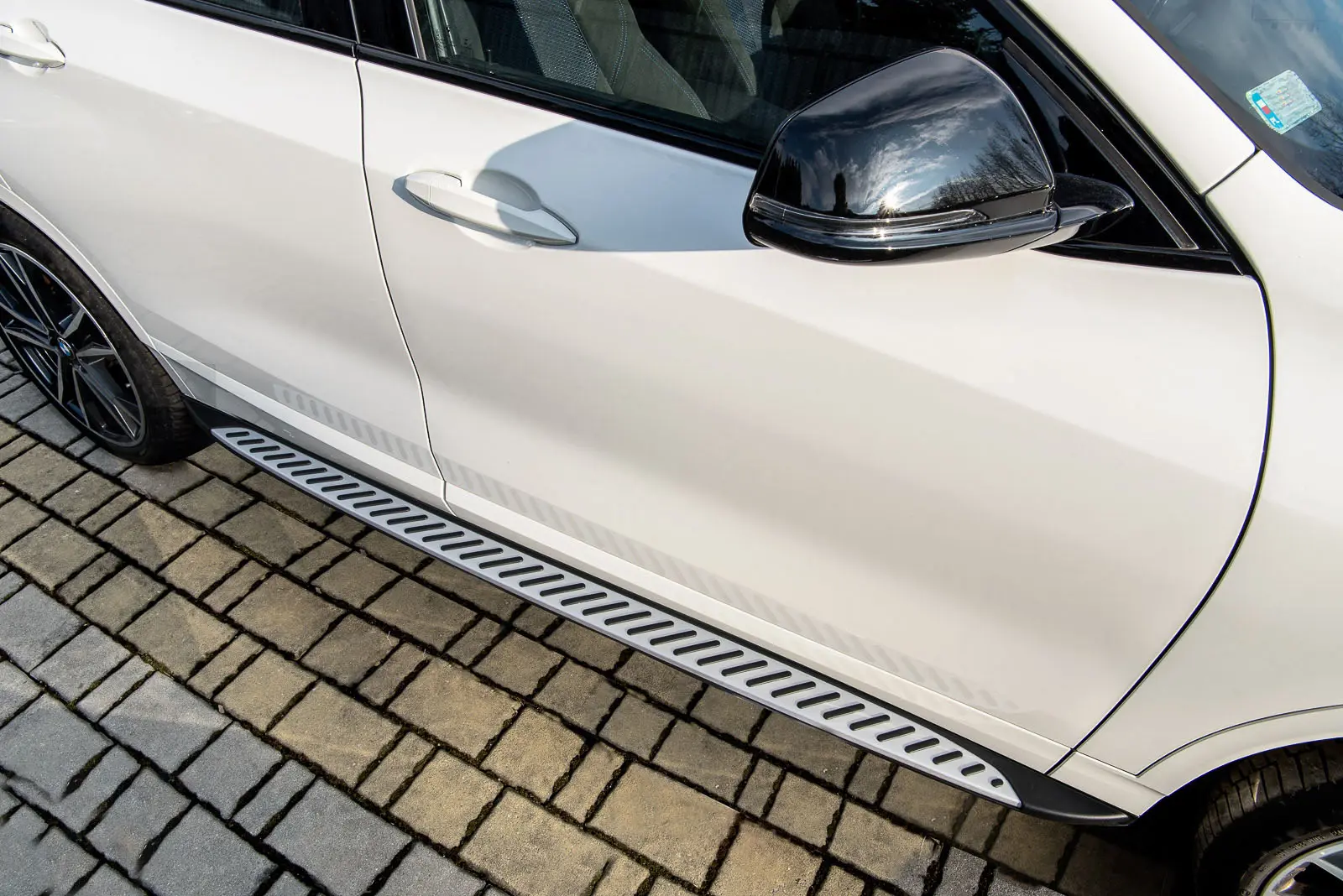 Stigtrinn BMW X2 2017->