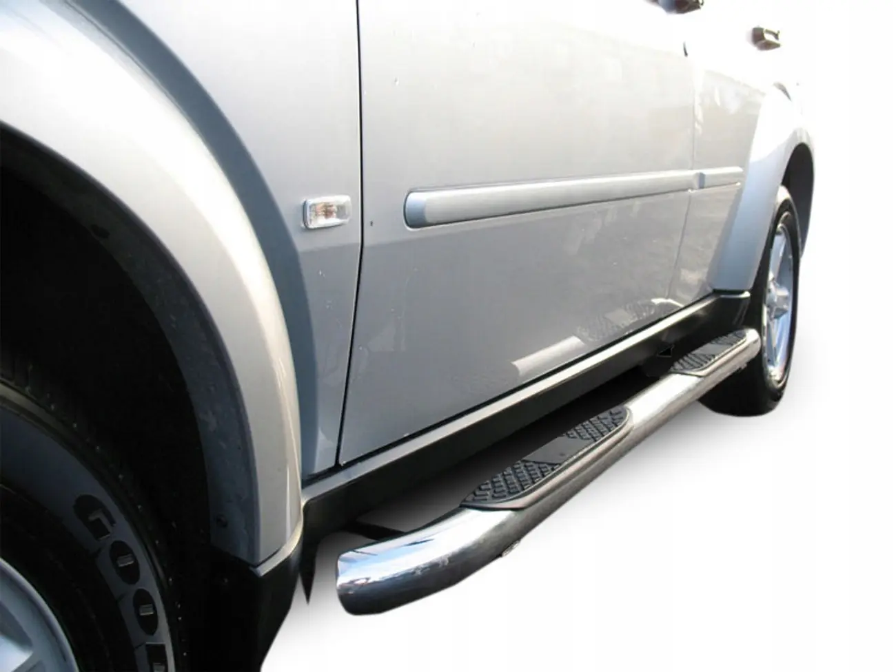 Stigtrinn Dodge Nitro 2007-2012 – bilde 6