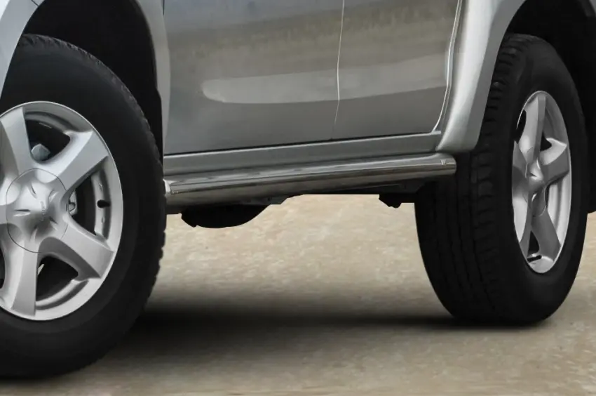 Stigtrinn Isuzu D-Max II 2011 - 2020