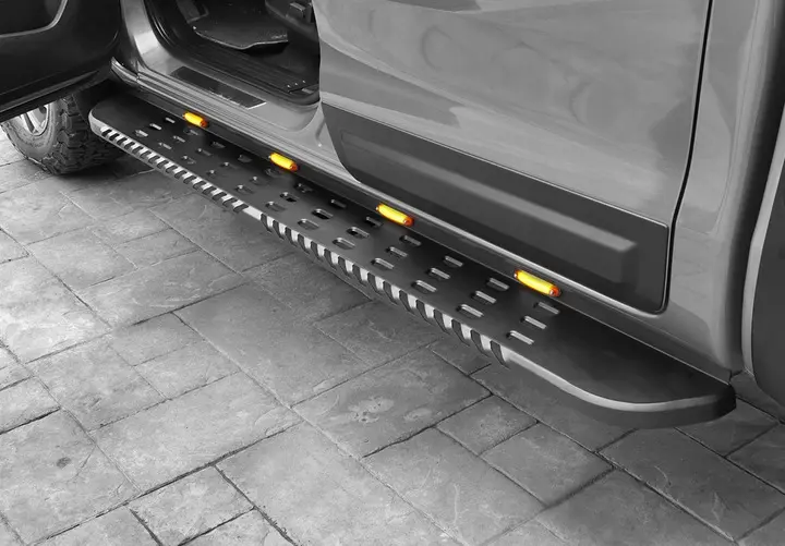 Stigtrinn Isuzu D-Max II 2012 - 2019 │ med LED