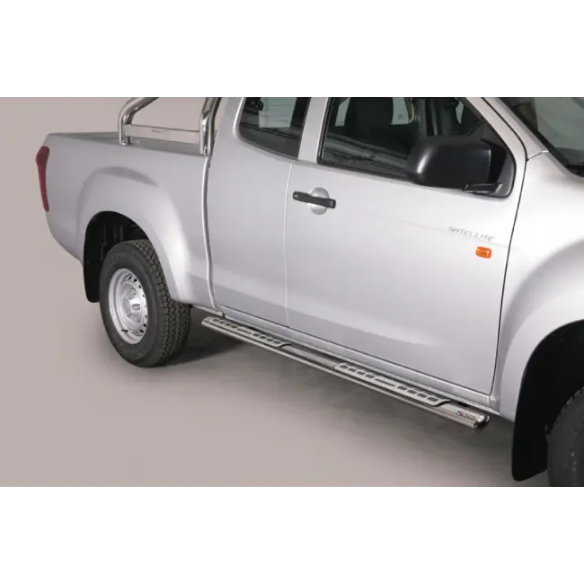 Stigtrinn Isuzu D-Max II 2012 - 2019  │ Space Cab Chrome Edition