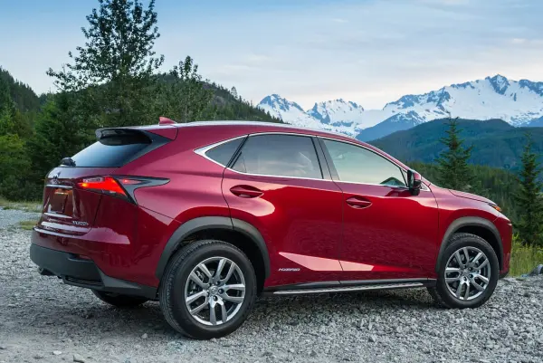 Stigtrinn Lexus NX I 2014 - 2021
